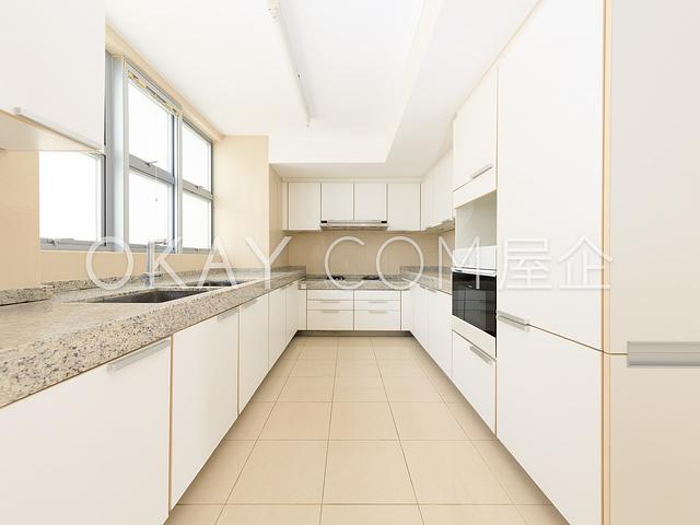 Overbays | Overbays, Repulse Bay - 2 Bed, 4 Bath,