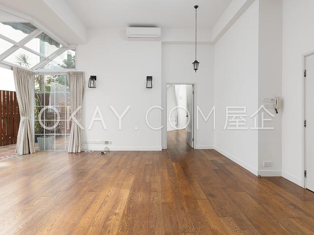 Albany Court | Albany Court, Pokfulam - 3 Bed, 2