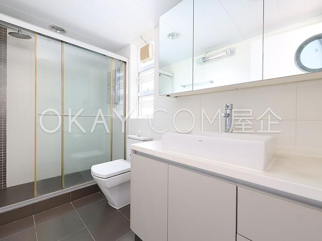 Butler Towers | Butler Towers, Jardine's Lookout -