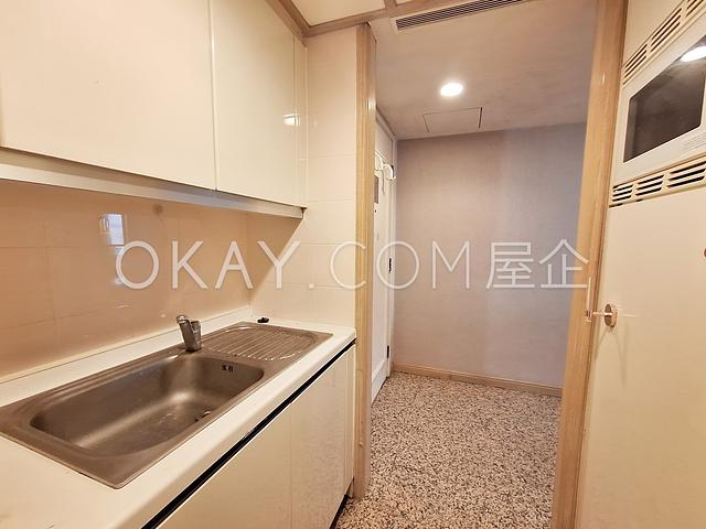 Convention Plaza Apartments | Convention Plaza