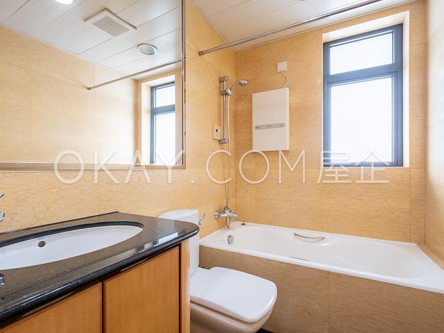 La Mer | La Mer, Pokfulam - 3 Bed, 2 Bath, 1,636