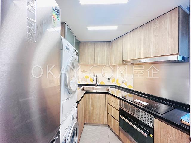 C.C. Lodge | C.C. Lodge, Tai Hang - 3 Bed, 2 Bath,