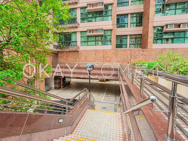 Peaksville | Peaksville, Mid-levels West - 2 Bed,