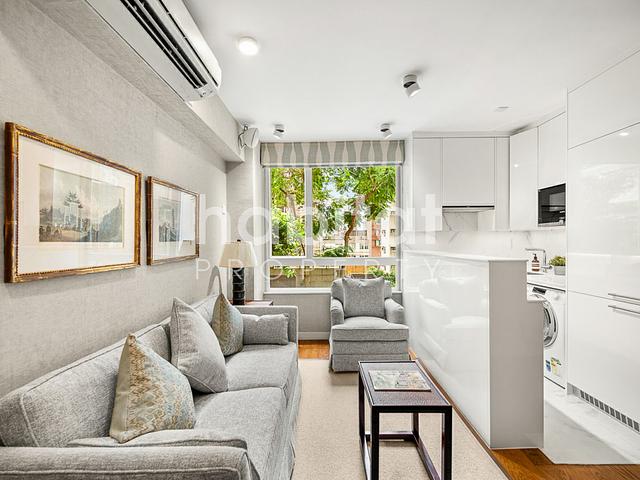 Charming Renovated Flat in Quiet Location