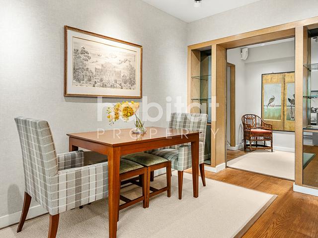 Charming Renovated Flat in Quiet Location