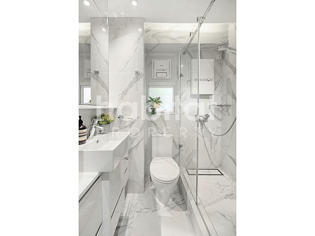 Charming Renovated Flat in Quiet Location