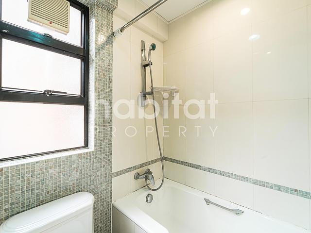 Mid-levels Apartment