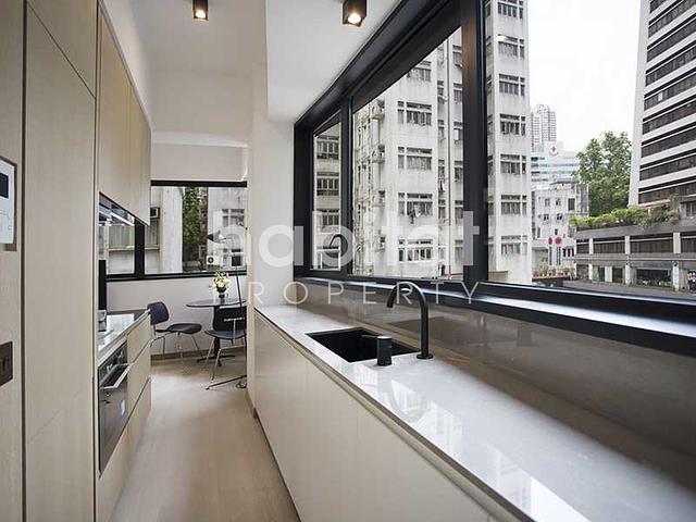 Cute One Bed with Rooftop