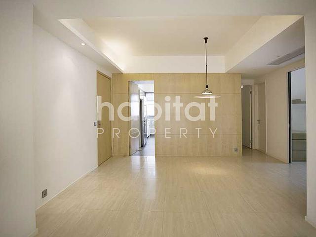 Great Apartment In Quiet Location