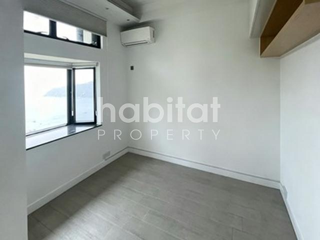 Two Bedrooms Apartment in Repulse Bay