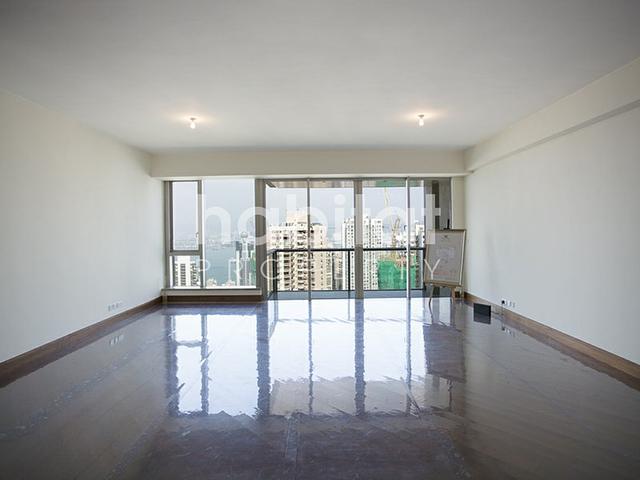 Beautifully Renovated Apartment