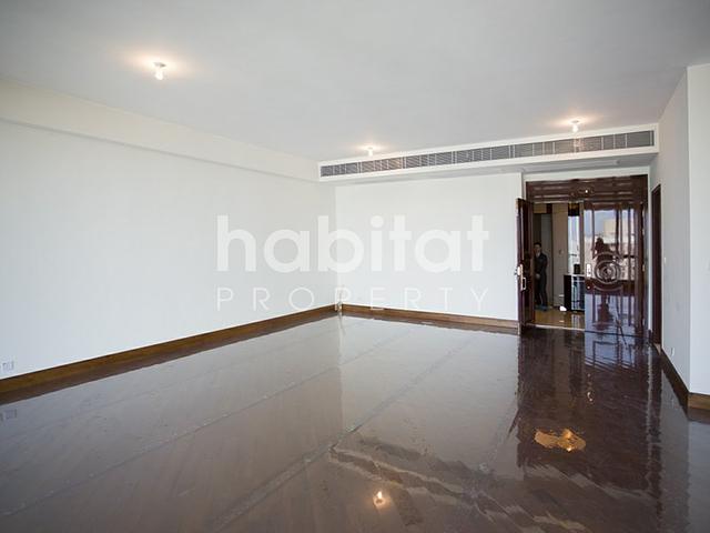Beautifully Renovated Apartment