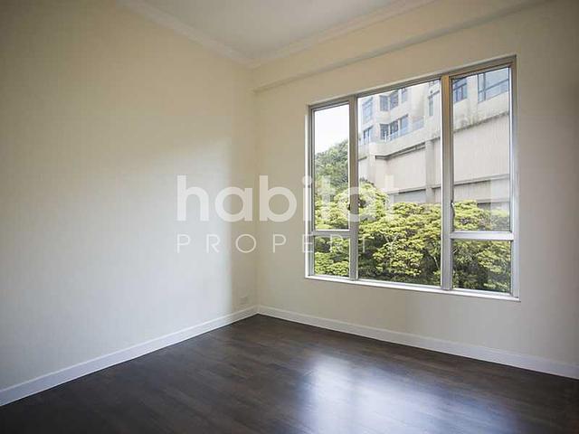 Modern 2 Bedroom Apartment
