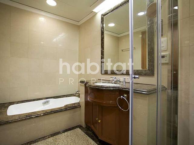 Modern 2 Bedroom Apartment