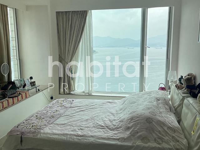 Breathtaking Sea View Apartment On High Floor