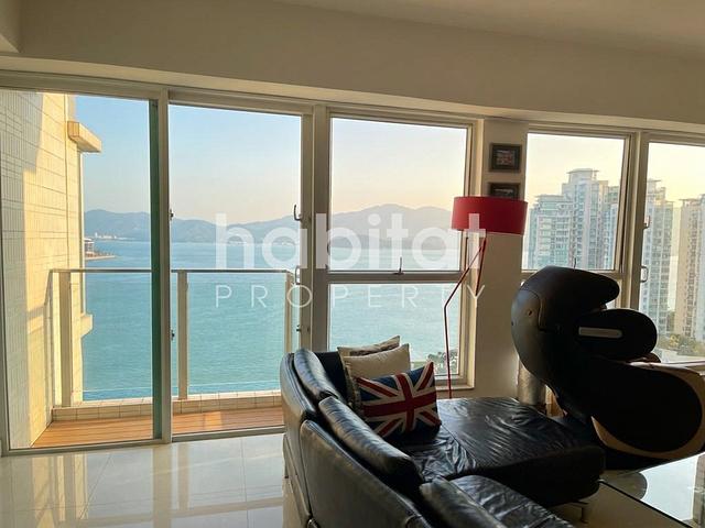 Breathtaking Sea View Apartment On High Floor