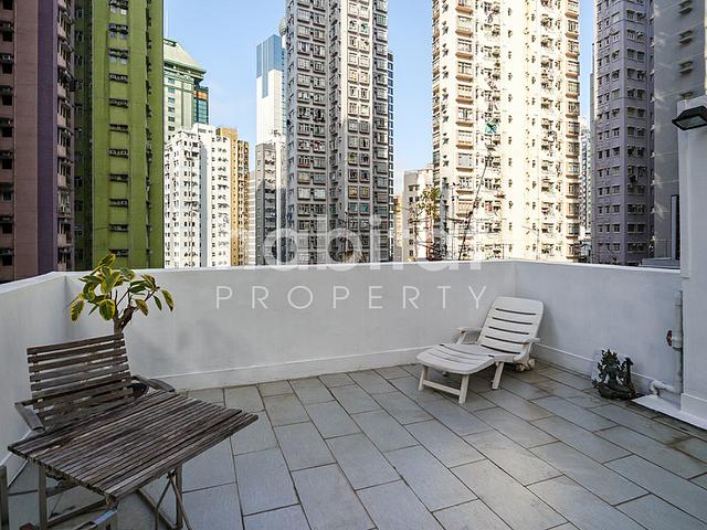 Studio with Private Rooftop