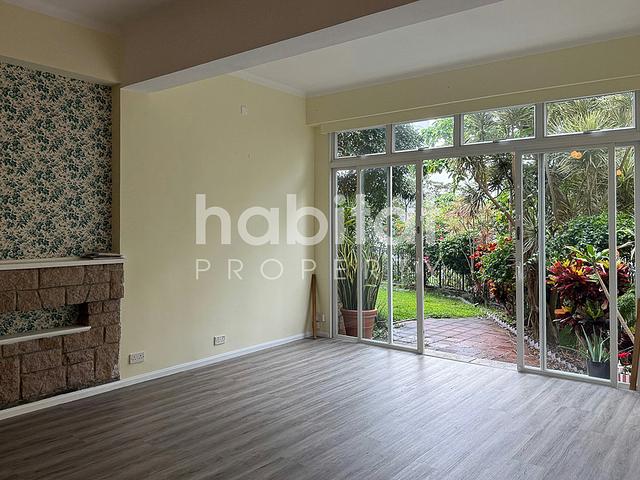 Rare Apartment for sale at Headland Road
