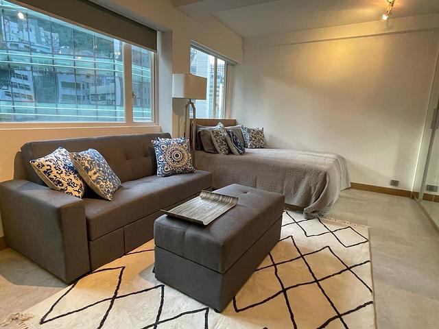 Studio Bedroom Flat