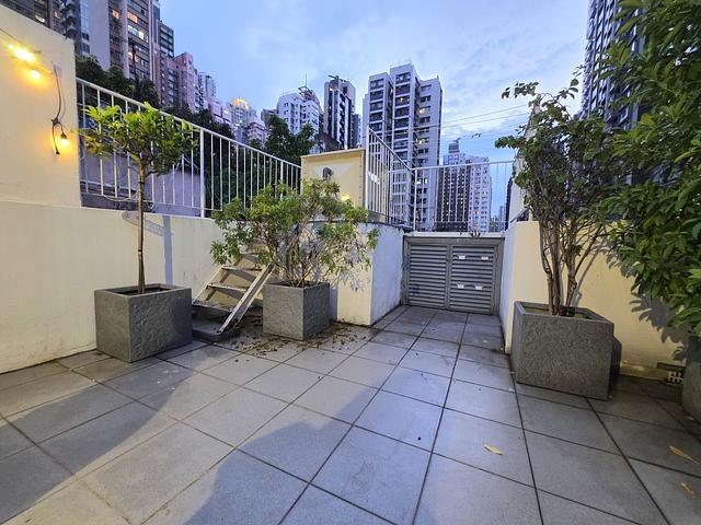 唐樓住宅出售 WALK-UP RESIDENTIAL BUILDING FOR SALE