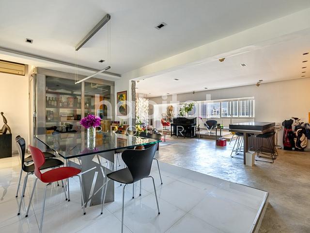 Spacious Apartment in Tai Hang