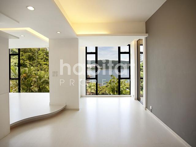 Rarely Available Seaview Townhouse