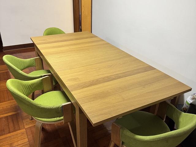 Dining chairs