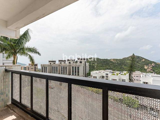 Spacious Home in a Low-Rise Building in Chung Hom