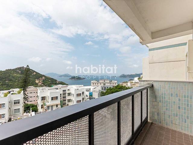 Spacious Home in a Low-Rise Building in Chung Hom