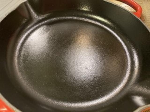 Le Creuset Red Cast Iron Skillet 26" FLASH SALE