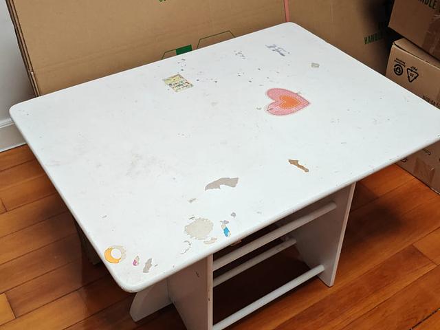 Children's White Activity Table - $400 HKD
