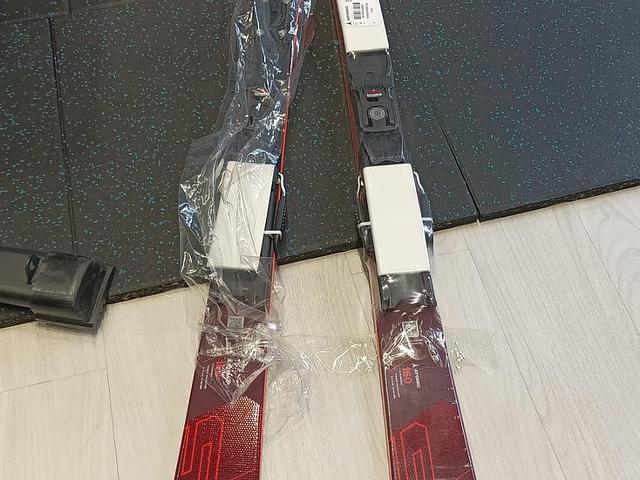Atomic Redster S9 Revoshock S Skis with the Bindin