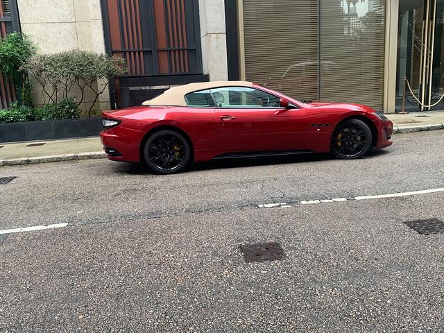 2013 Maserati GRANCABRIO SPORT