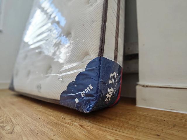 Single size mattress for sale 