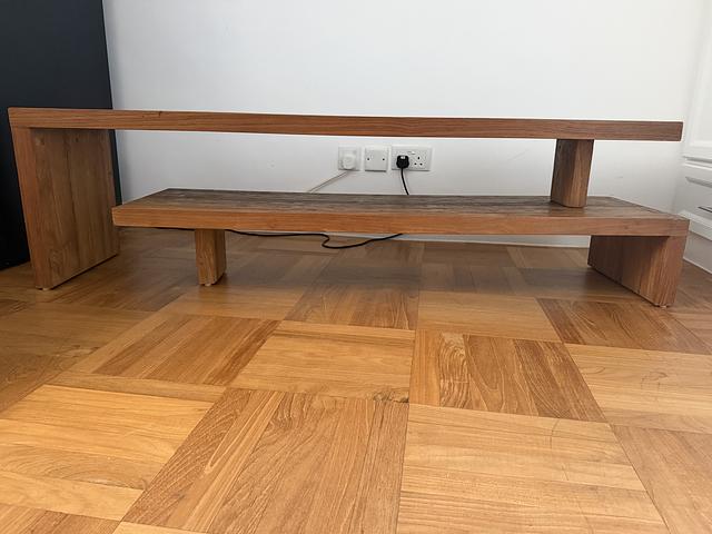 TREE TV rack - solid wood - Model: Lekk 