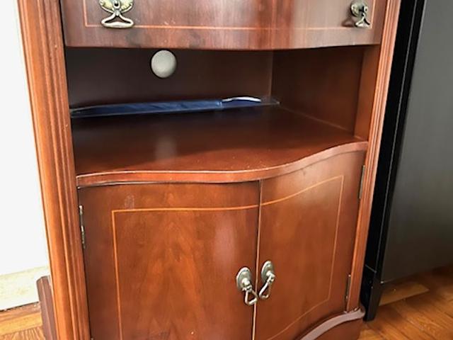 90% NEW | Hi-End Spanish Reproduction Classic Furn