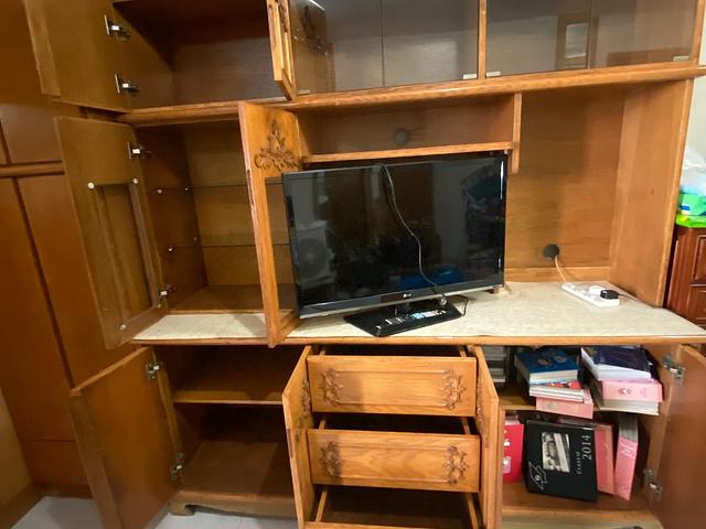 Free furniture! Wardrobes, bed, table...