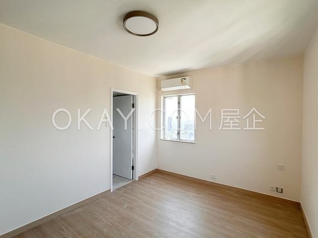 Emerald Garden | Emerald Garden, Pokfulam - 3 Bed,