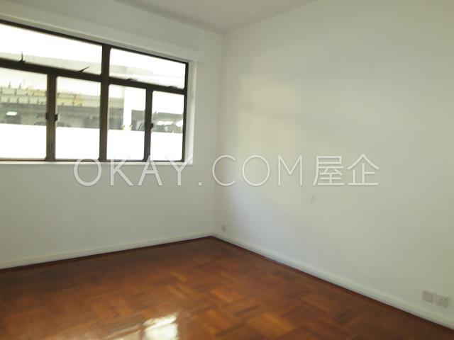 Robinson Garden Apartments | Robinson Garden