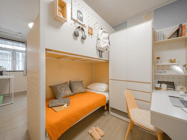Runway 1331 Kai Tak | En-Suite Studios