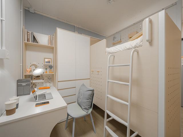 Runway 1331 Kai Tak | En-Suite Studios