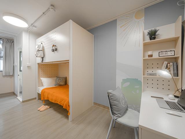 Runway 1331 Kai Tak | En-Suite Studios