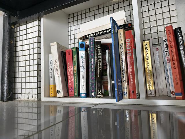 Frence( English) language books free 