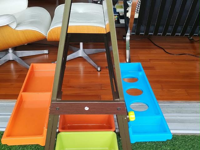 Delux wooden Easel