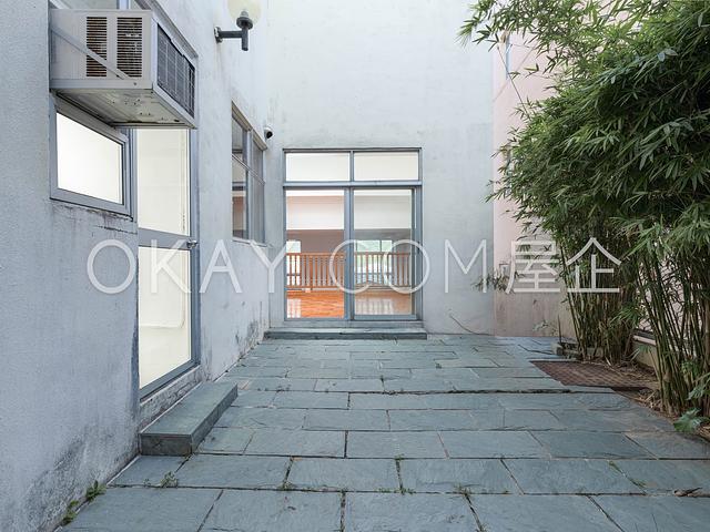 Redhill Peninsula - Cedar Drive | Redhill