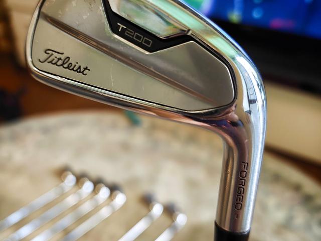 Titleist T200 Iron set