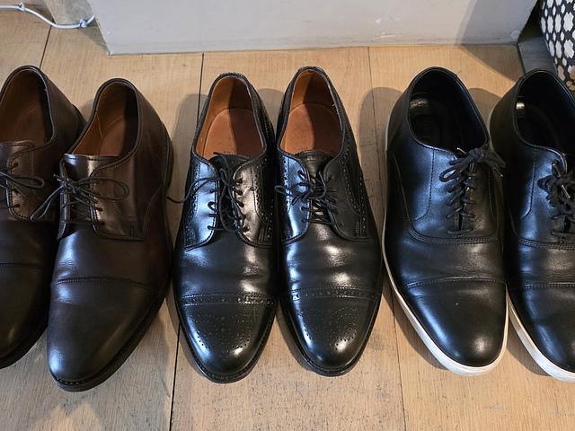 Mens Quality Shoes - clearance! Size US 9