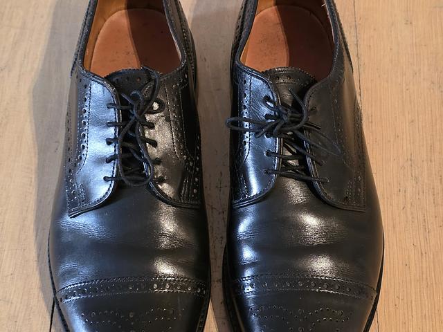 Mens Quality Shoes - clearance! Size US 9