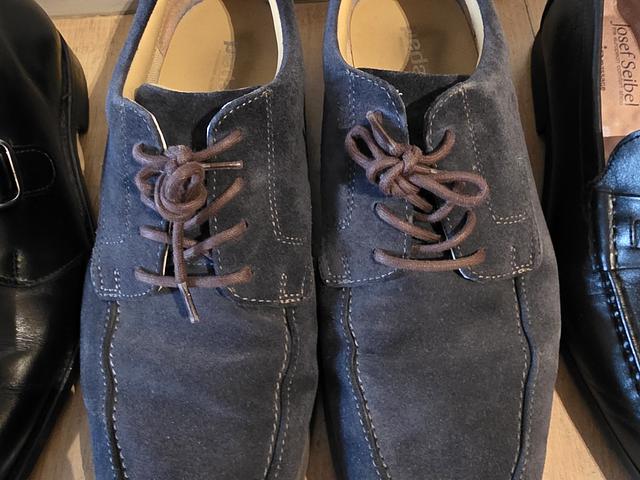 Mens Quality Shoes - clearance! Size US 9