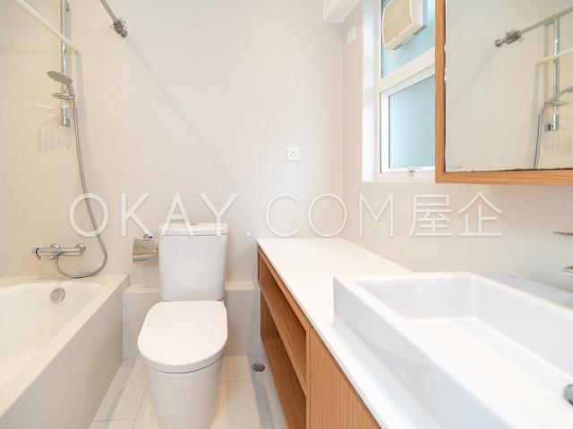 Greenvale Village - Greenwood Court | Greenvale